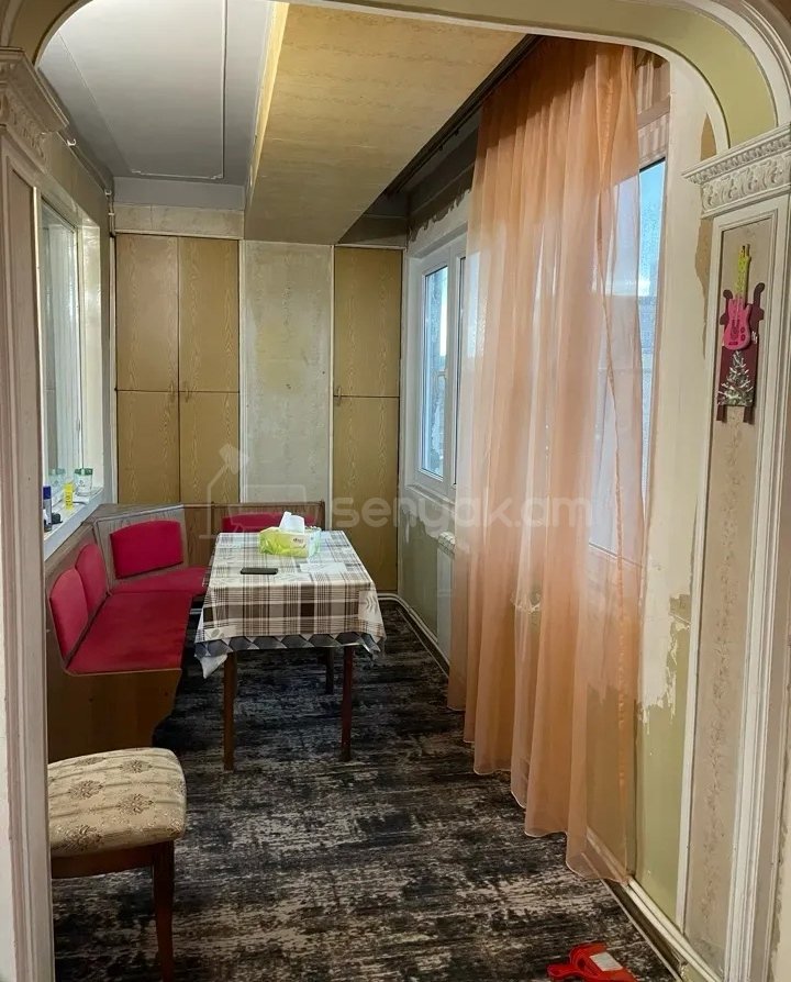 3 Սենյականոց Բնակարան, 85քմ, 9/14 հարկ, Պետական Վիճակում
