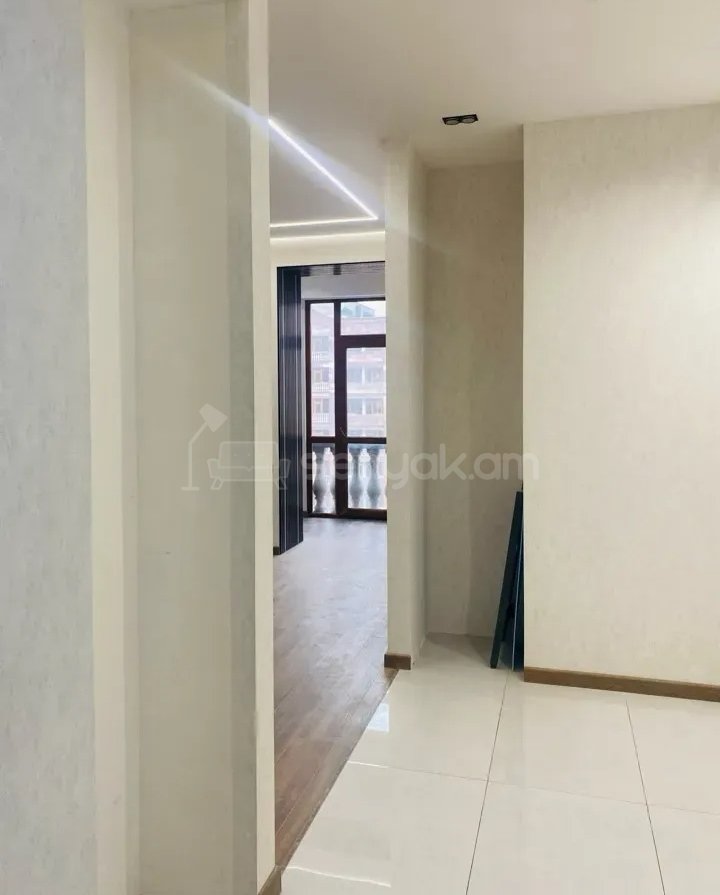 2 Սենյականոց Բնակարան Նորակառույցում, 46քմ, 7/8 հարկ, Կապիտալ Վերանորոգված