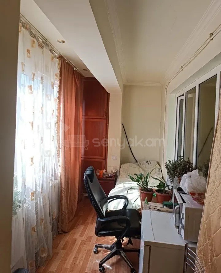 3 Սենյականոց Բնակարան, 74քմ, 1/9 հարկ, Կապիտալ Վերանորոգված
