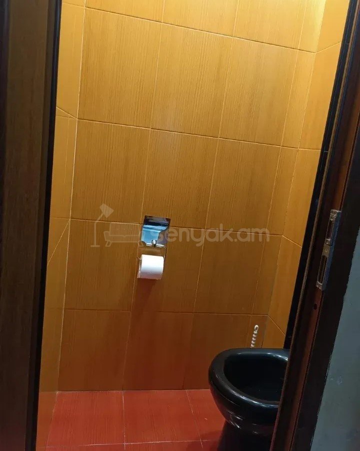 3 Սենյականոց Բնակարան, 74քմ, 1/9 հարկ, Կապիտալ Վերանորոգված