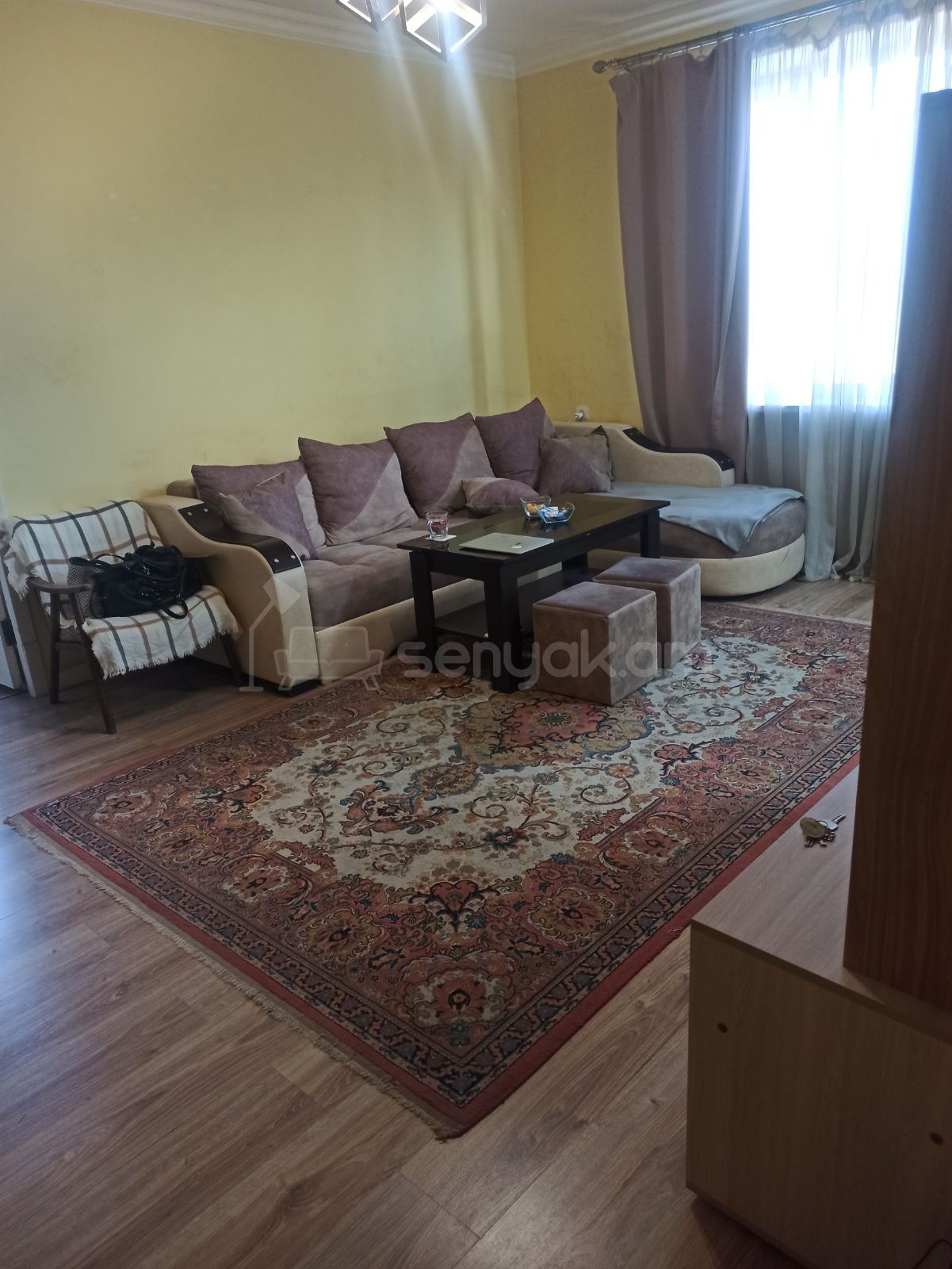 1 Սենյականոց Բնակարան Քարե Շենքում, 45քմ, 4/5 հարկ, Կապիտալ Վերանորոգված