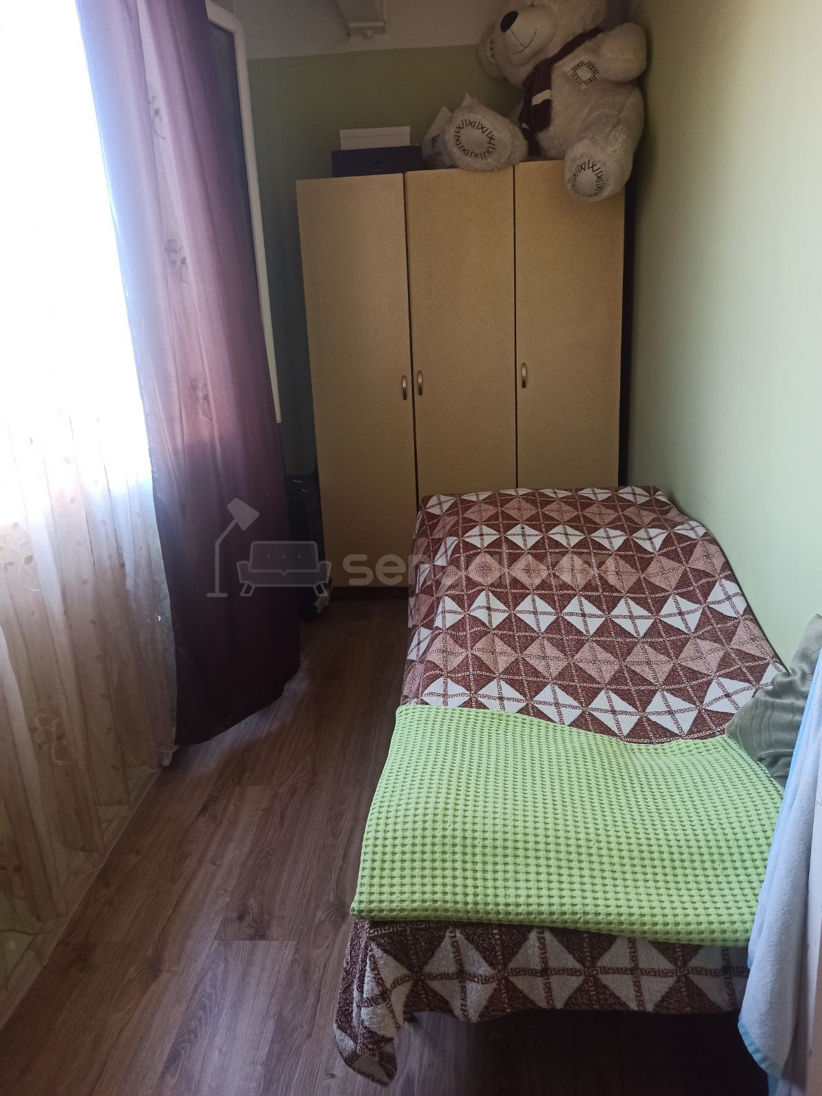 1 Սենյականոց Բնակարան Քարե Շենքում, 45քմ, 4/5 հարկ, Կապիտալ Վերանորոգված
