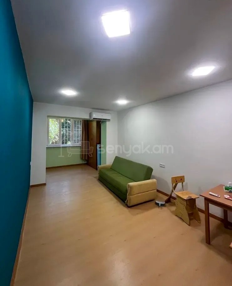 2 Սենյականոց Բնակարան Քարե Շենքում, 54քմ, 1/5 հարկ, Կապիտալ Վերանորոգված