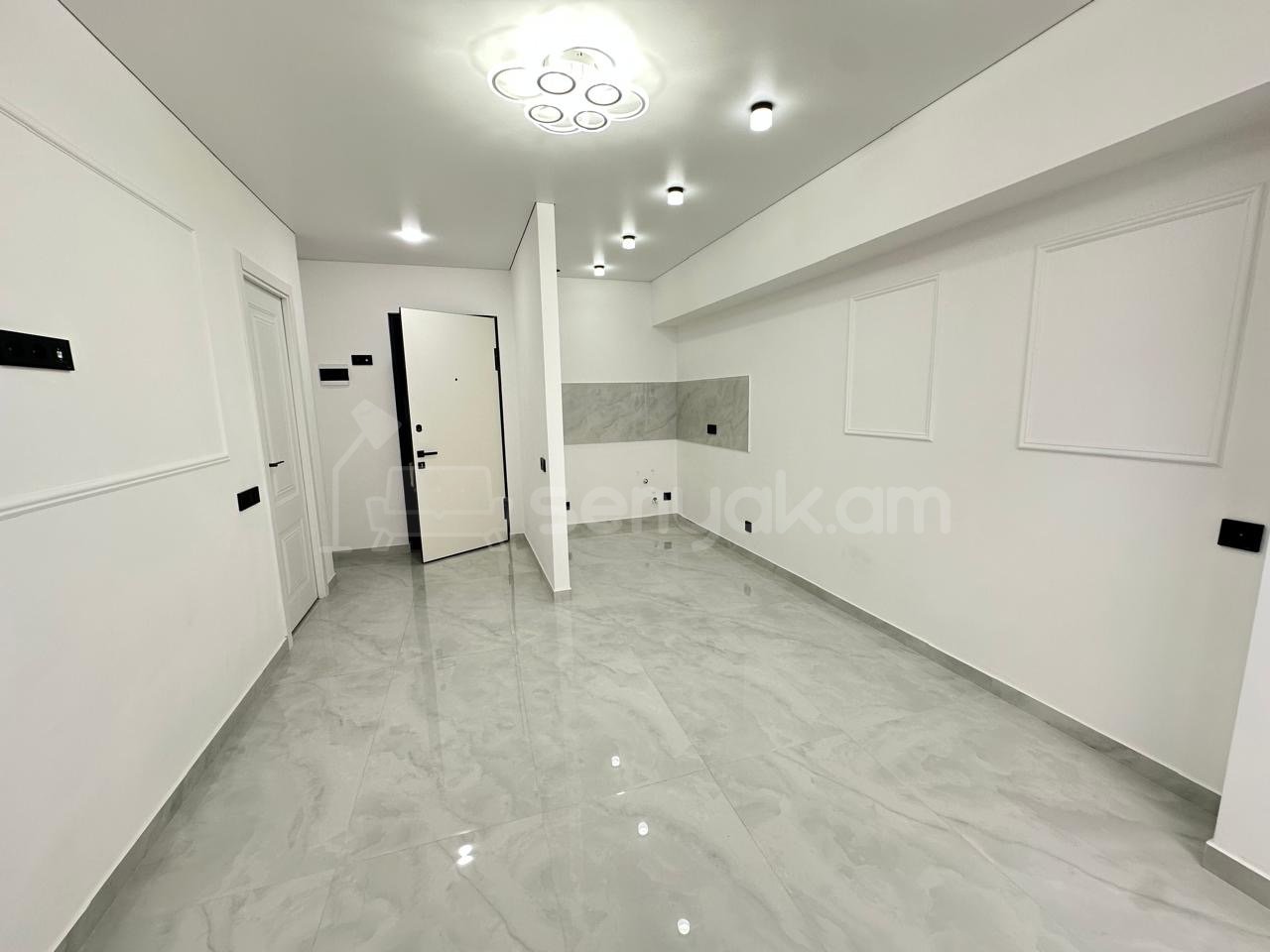2 Սենյականոց Բնակարան, 36քմ, 12/13 հարկ, Կապիտալ Վերանորոգված