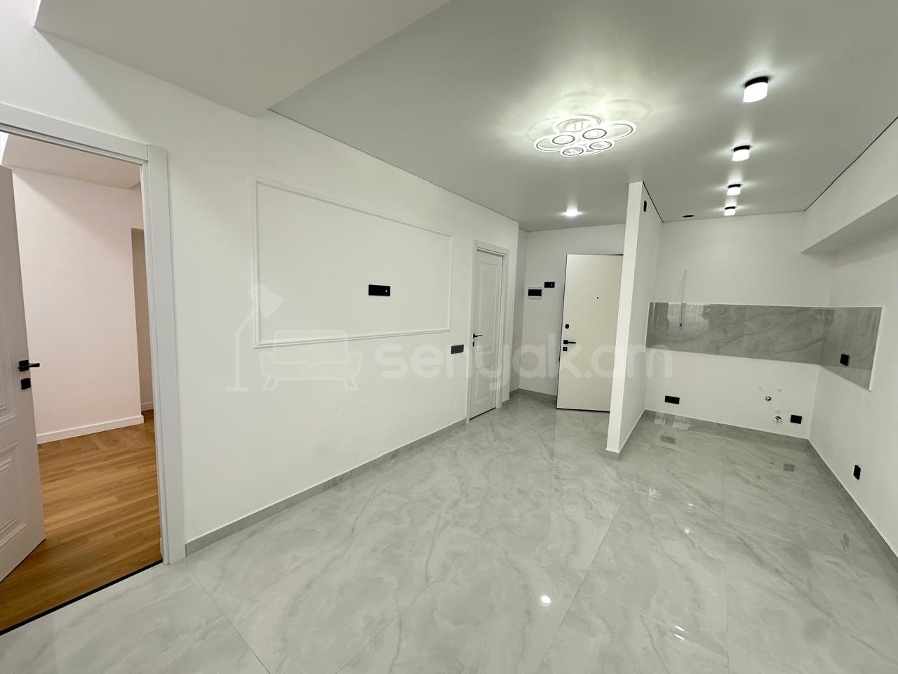 2 Սենյականոց Բնակարան, 36քմ, 12/13 հարկ, Կապիտալ Վերանորոգված