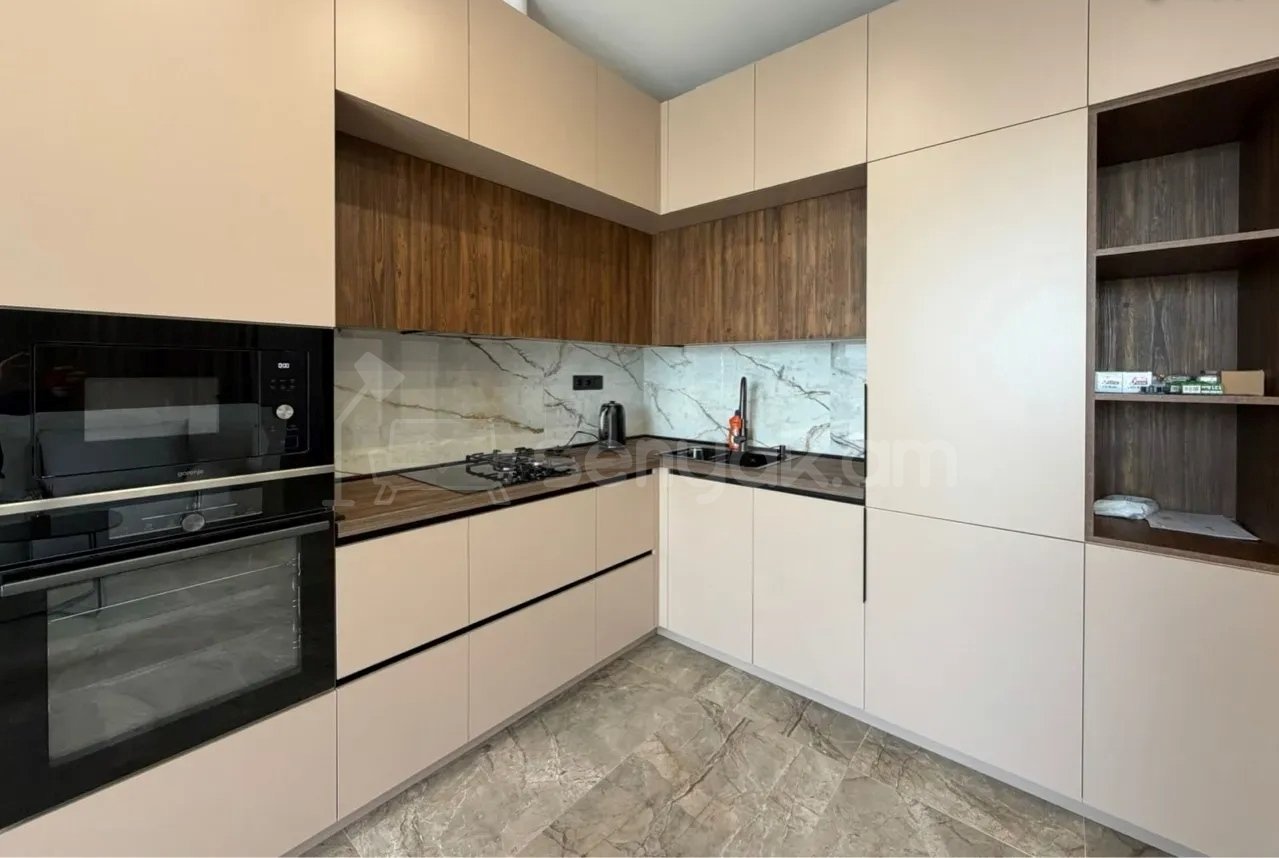 4 Սենյականոց Բնակարան, 130քմ, 17/20 հարկ, Դիզայներական Վերանորոգված