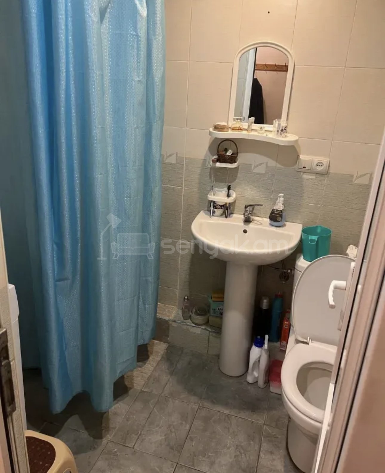 2 Սենյականոց Բնակարան Քարե Շենքում, 55քմ, 5/5 հարկ, Կոսմետիկ Վերանորոգված
