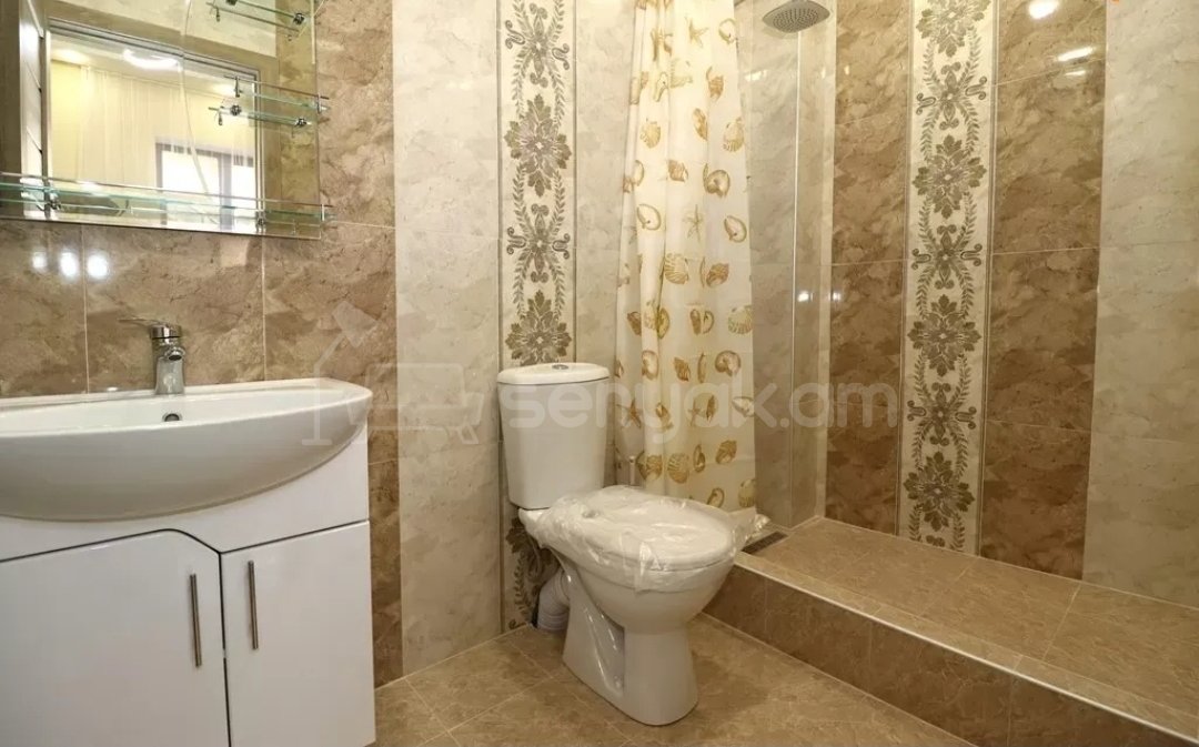 8 Սենյականոց Սեփական Տուն, 200քմ, Կապիտալ Վերանորոգված