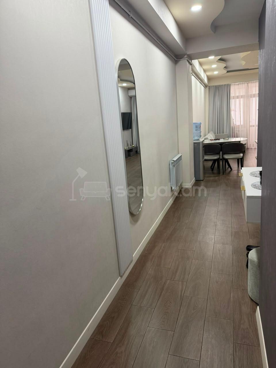 3 Սենյականոց Բնակարան Նորակառույցում, 65քմ, 13/17 հարկ, Կապիտալ Վերանորոգված