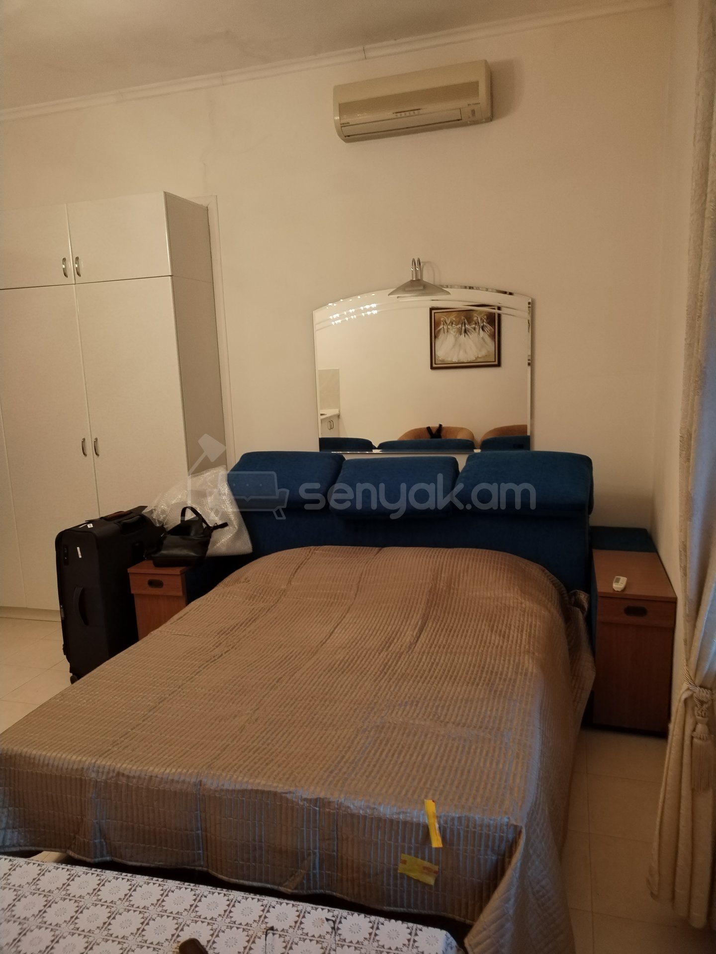 1 Սենյականոց Բնակարան Քարե Շենքում, 23քմ, 1/5 հարկ, Նորմալ Վիճակում