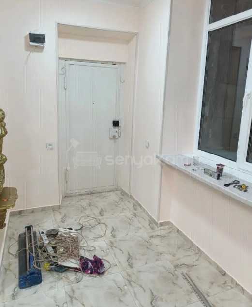 1 Սենյականոց Բնակարան Քարե Շենքում, 35քմ, 1/5 հարկ, Կապիտալ Վերանորոգված