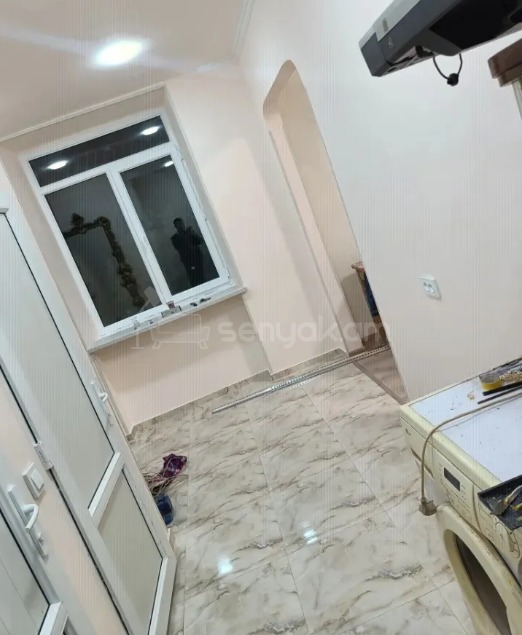1 Սենյականոց Բնակարան Քարե Շենքում, 35քմ, 1/5 հարկ, Կապիտալ Վերանորոգված