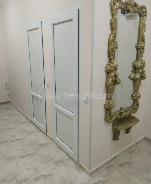 1 Սենյականոց Բնակարան Քարե Շենքում, 35քմ, 1/5 հարկ, Կապիտալ Վերանորոգված