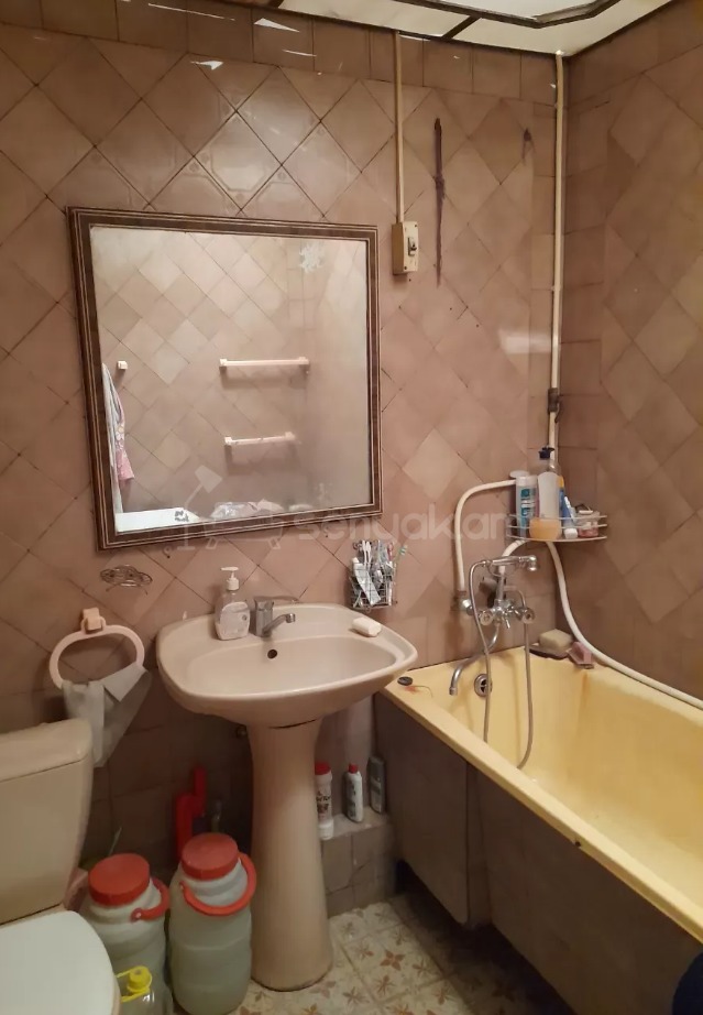 2 Սենյականոց Բնակարան, 50քմ, 4/9 հարկ, Նորմալ Վիճակում