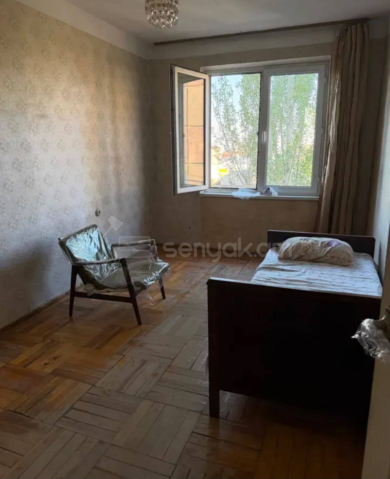 2 Սենյականոց Բնակարան, 67քմ, 3/9 հարկ, Պետական Վիճակում