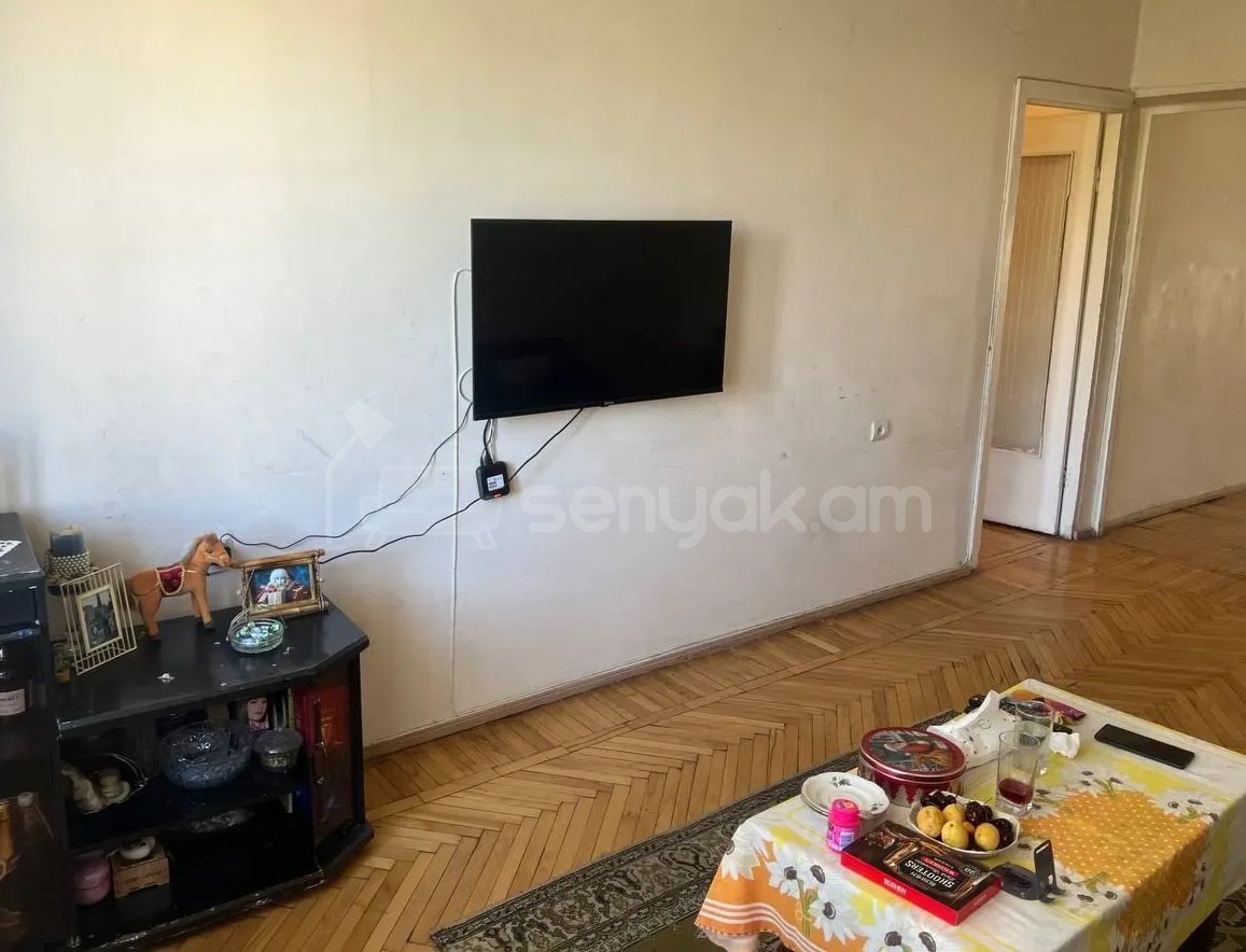 2 Սենյականոց Բնակարան Քարե Շենքում, 55քմ, 5/5 հարկ, Կոսմետիկ Վերանորոգված