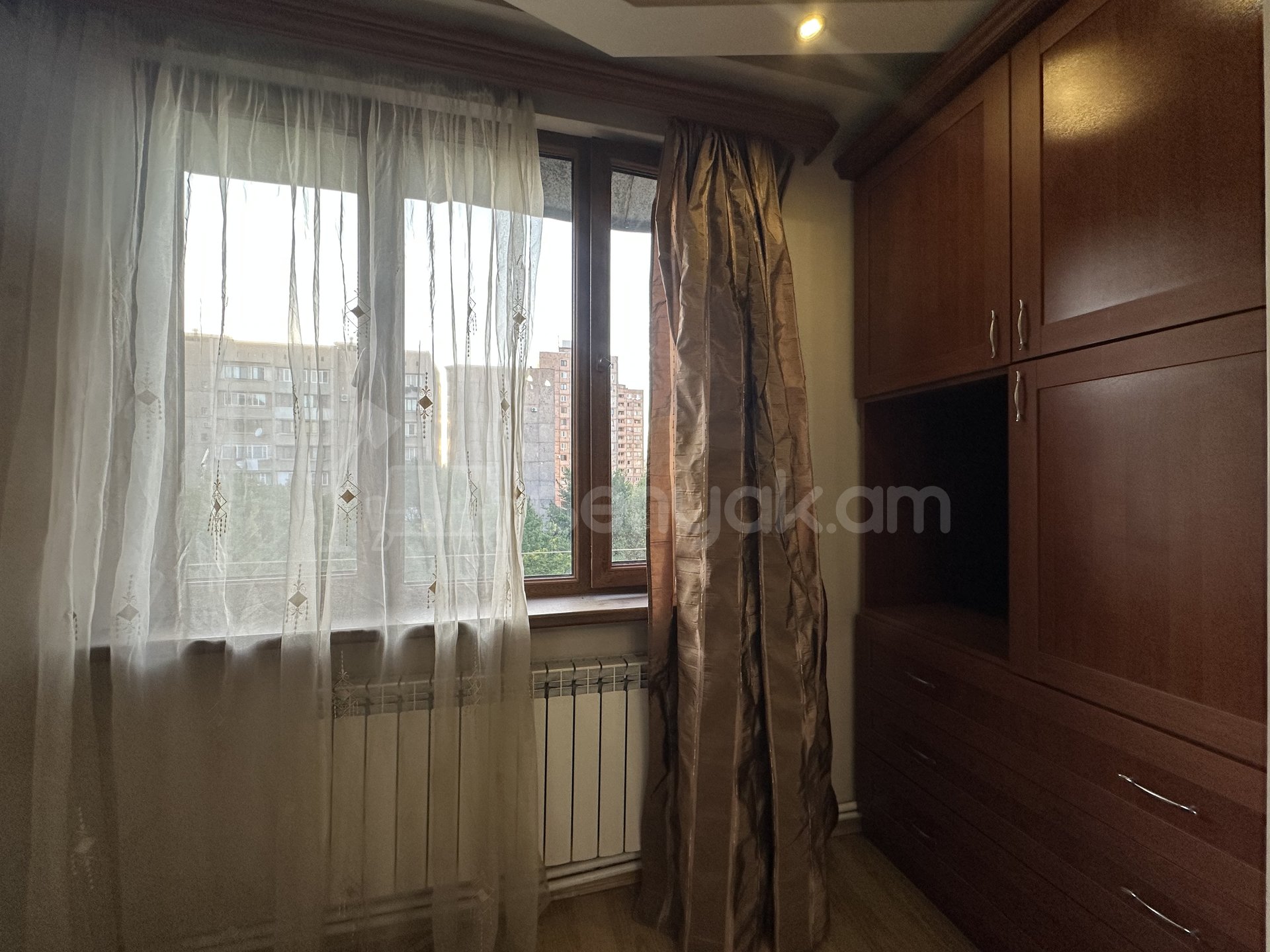 3 Սենյականոց Բնակարան, 96քմ, 7/9 հարկ, Կոսմետիկ Վերանորոգված