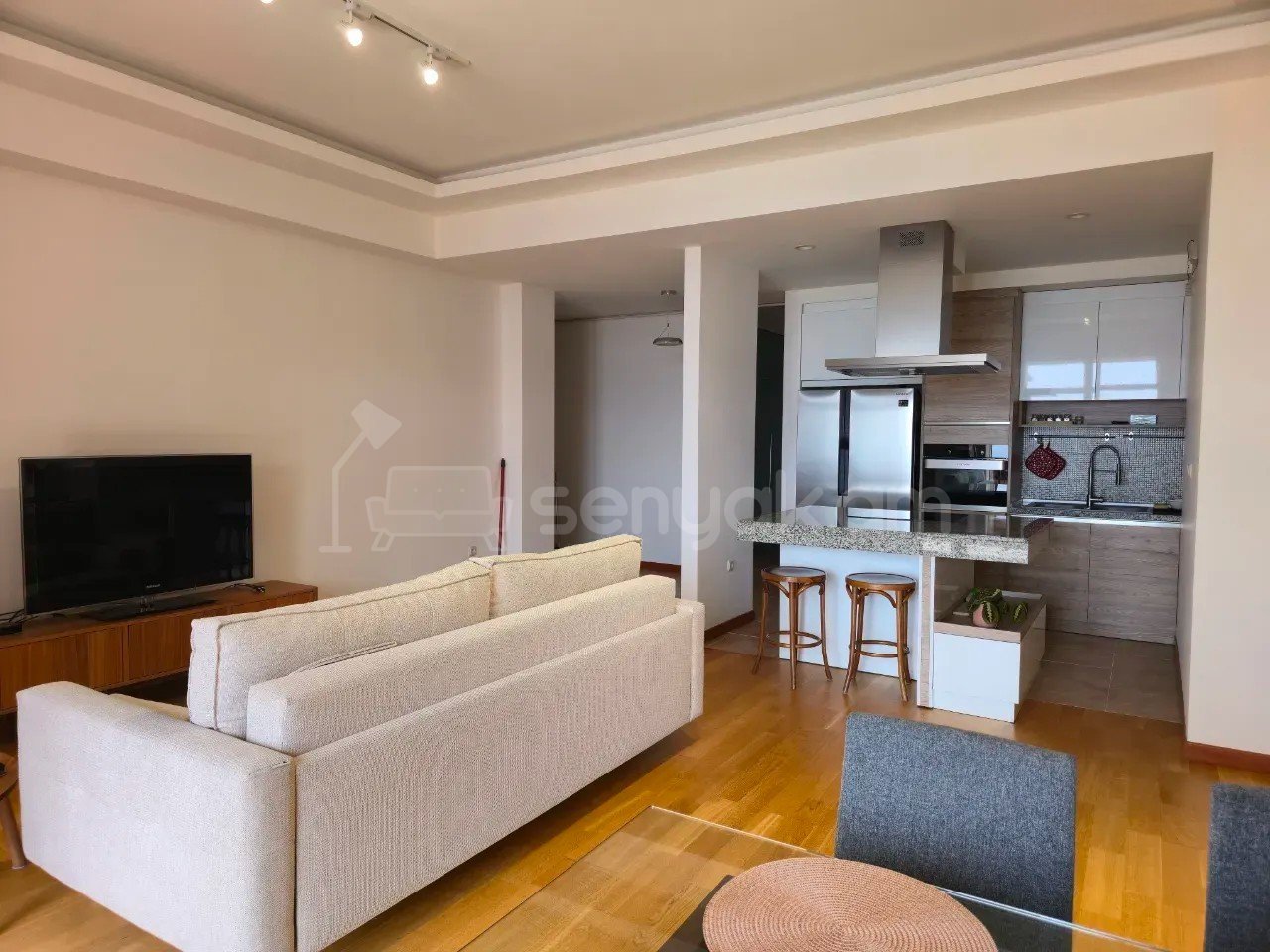 3 Սենյականոց Բնակարան, 110քմ, 5/7 հարկ, Դիզայներական Վերանորոգված, Կահավորված, Արևկող