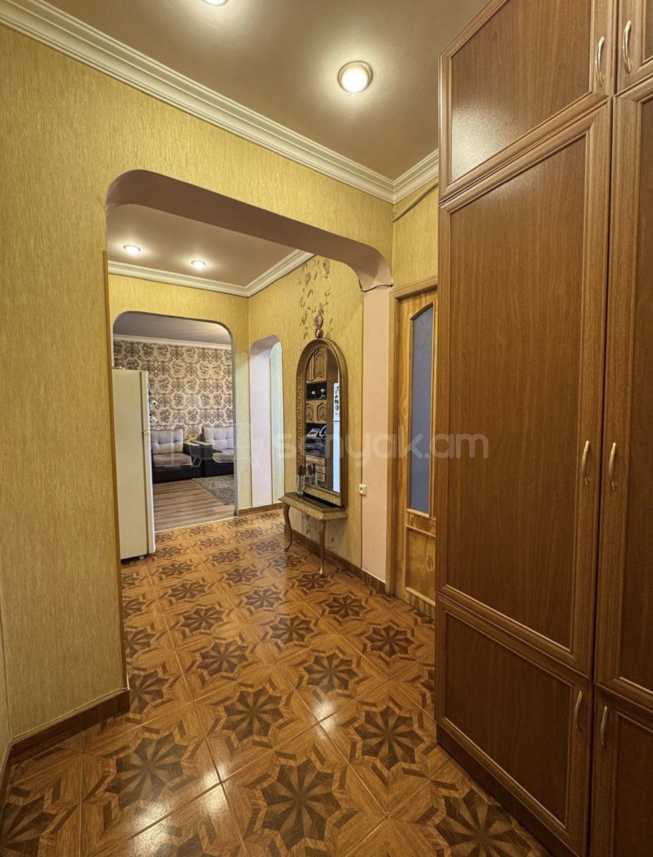 4 Սենյականոց Բնակարան, 90քմ, 5/9 հարկ, Կապիտալ Վերանորոգված