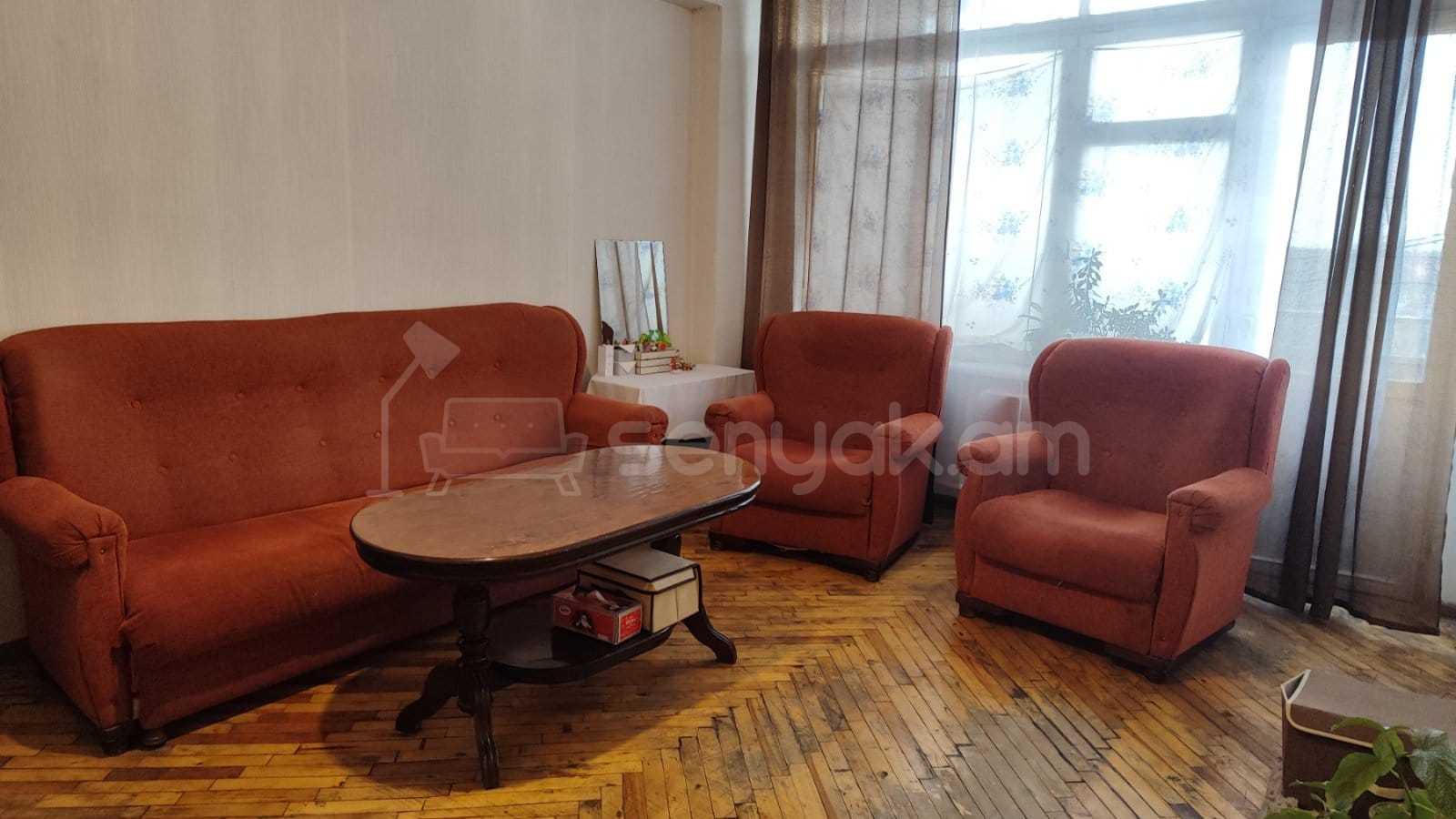 1 Սենյականոց Բնակարան, 42քմ, 3/9 հարկ, Պետական Վիճակում