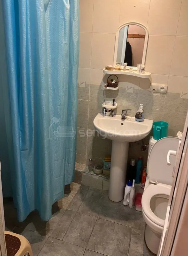 2 Սենյականոց Բնակարան Քարե Շենքում, 57քմ, 5/5 հարկ, Պետական Վիճակում