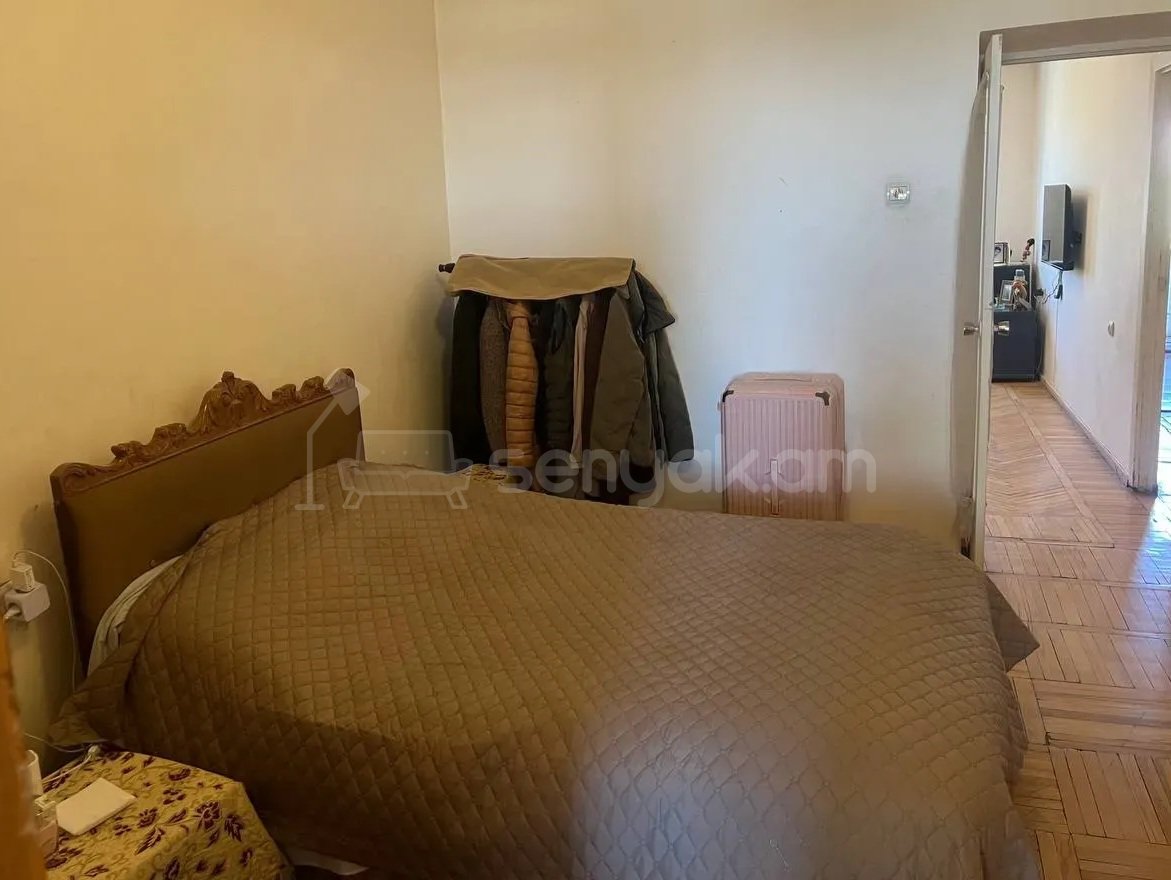 2 Սենյականոց Բնակարան Քարե Շենքում, 57քմ, 5/5 հարկ, Պետական Վիճակում