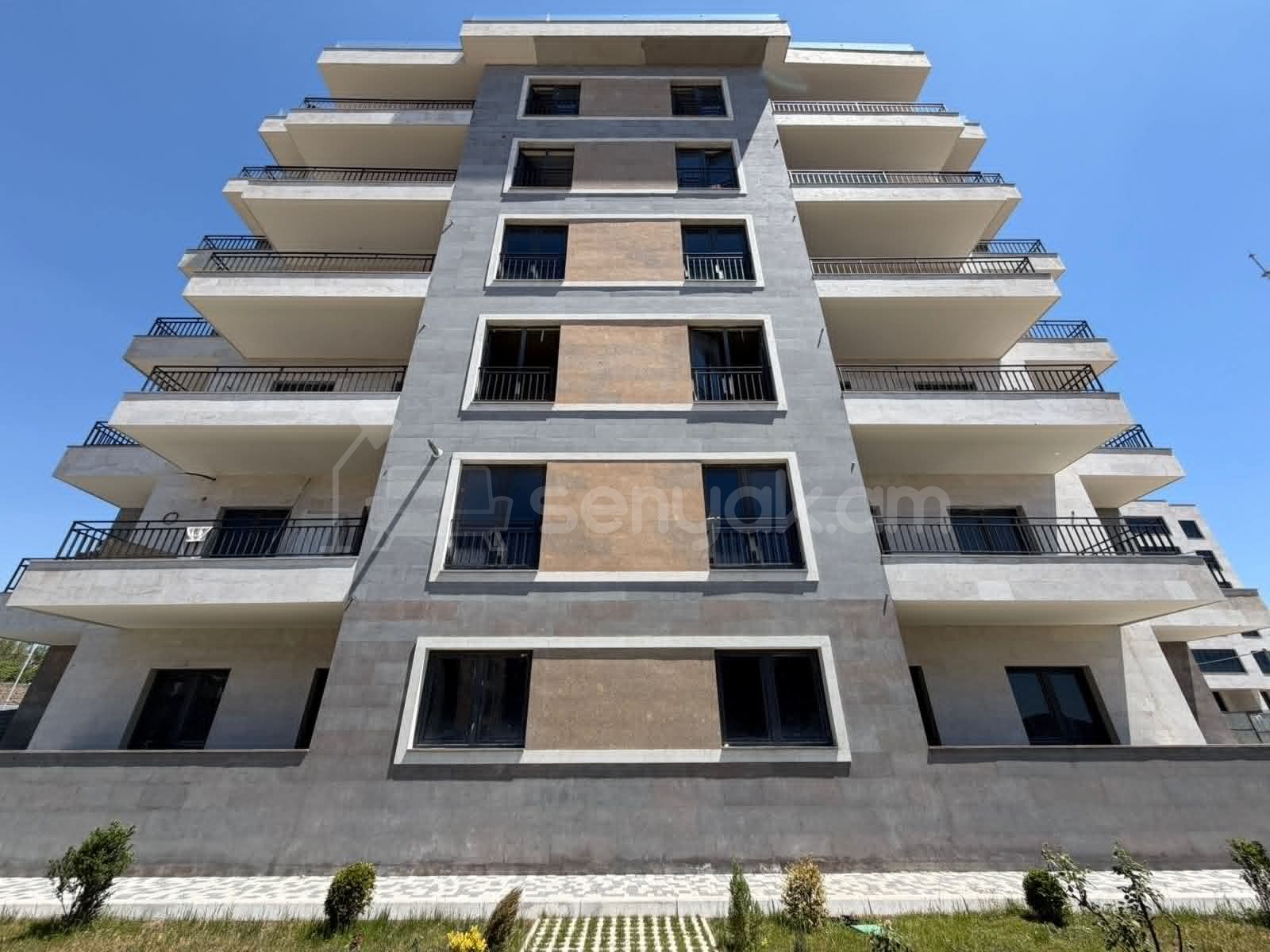 2 Սենյականոց Բնակարան Նորակառույցում, 57քմ, 3/5 հարկ, Դիզայներական Վերանորոգված