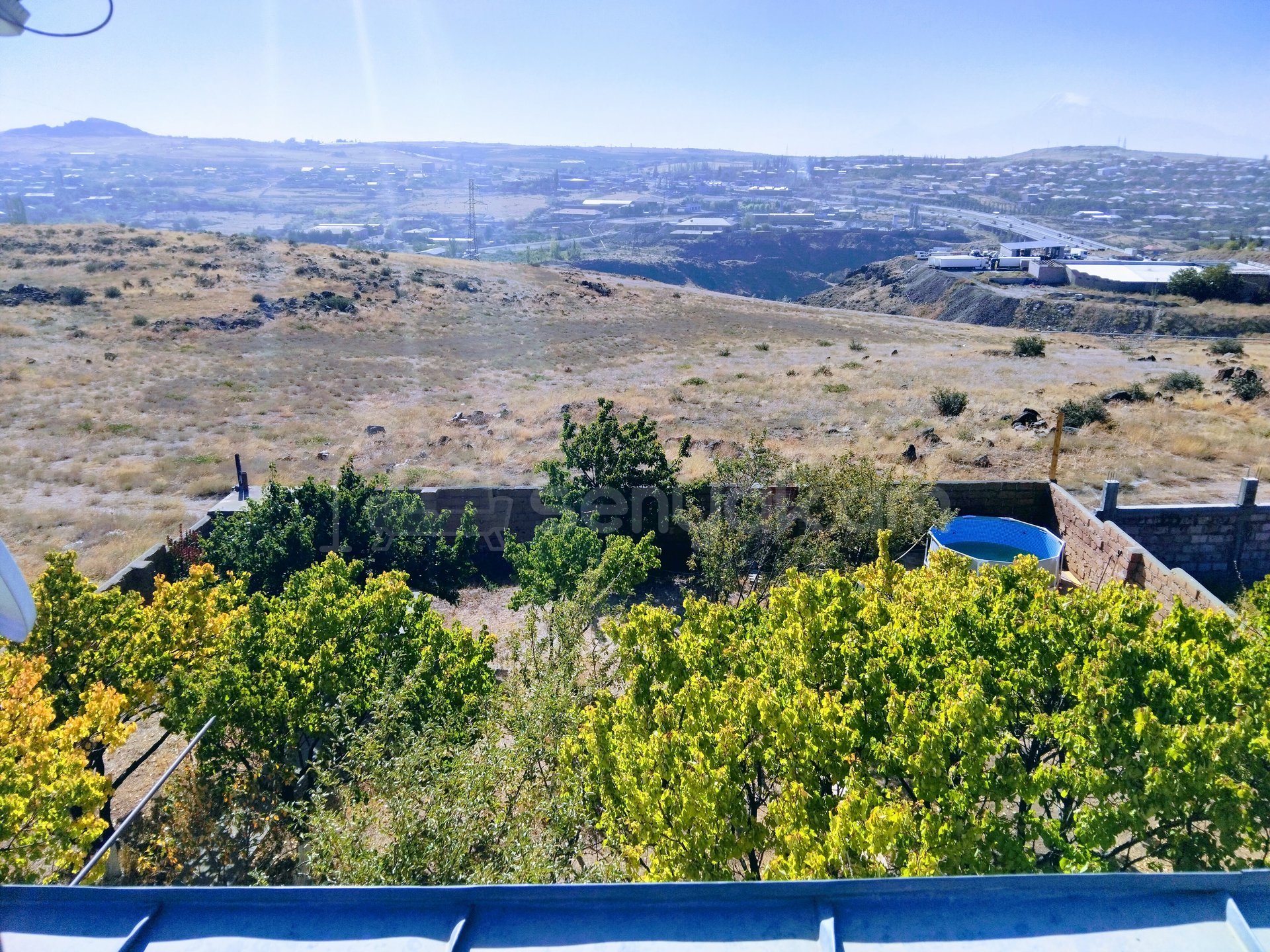 3 Սենյականոց Սեփական Տուն, 100քմ, Նորմալ Վիճակում, Ավտոտնակով