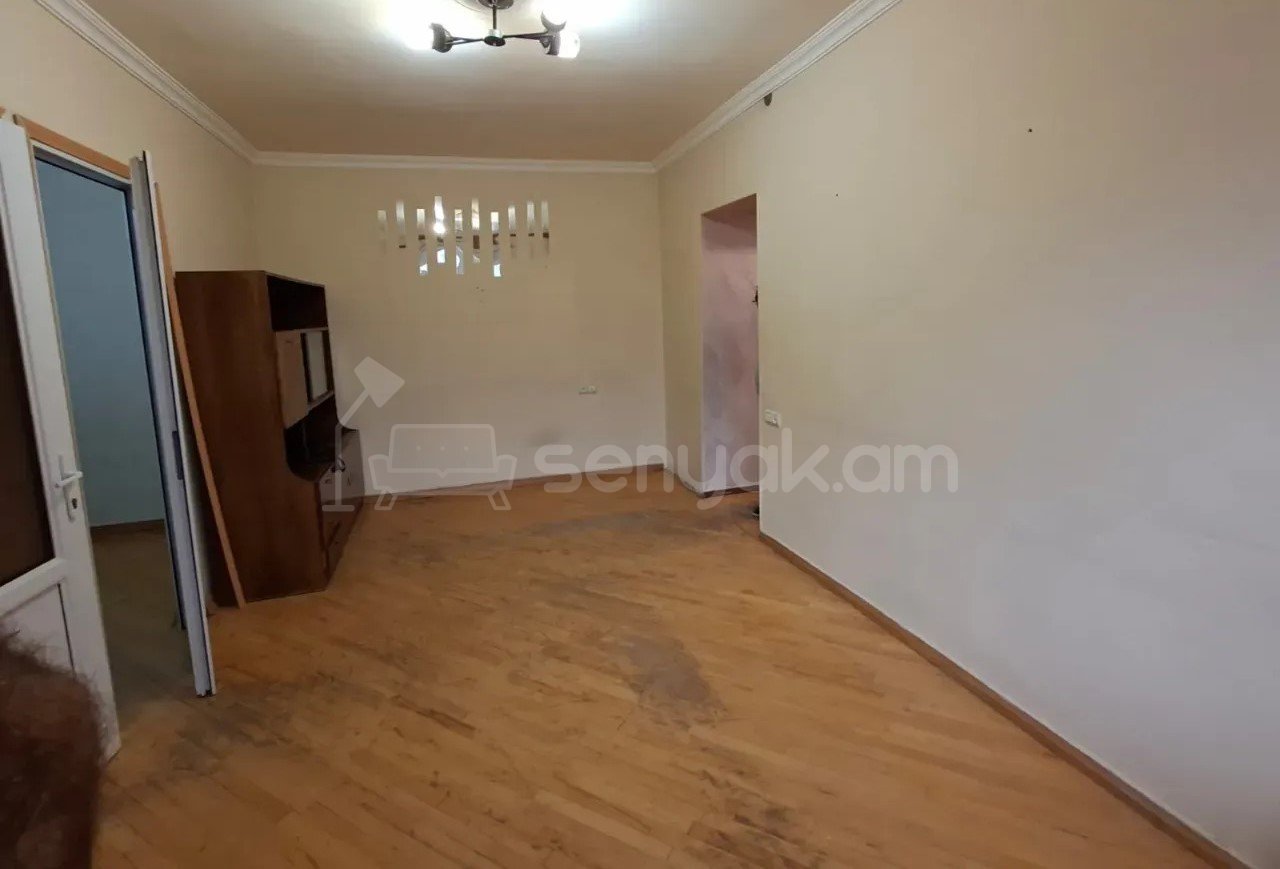 2 Սենյականոց Բնակարան Քարե Շենքում, 54քմ, 3/4 հարկ, Նորմալ Վիճակում