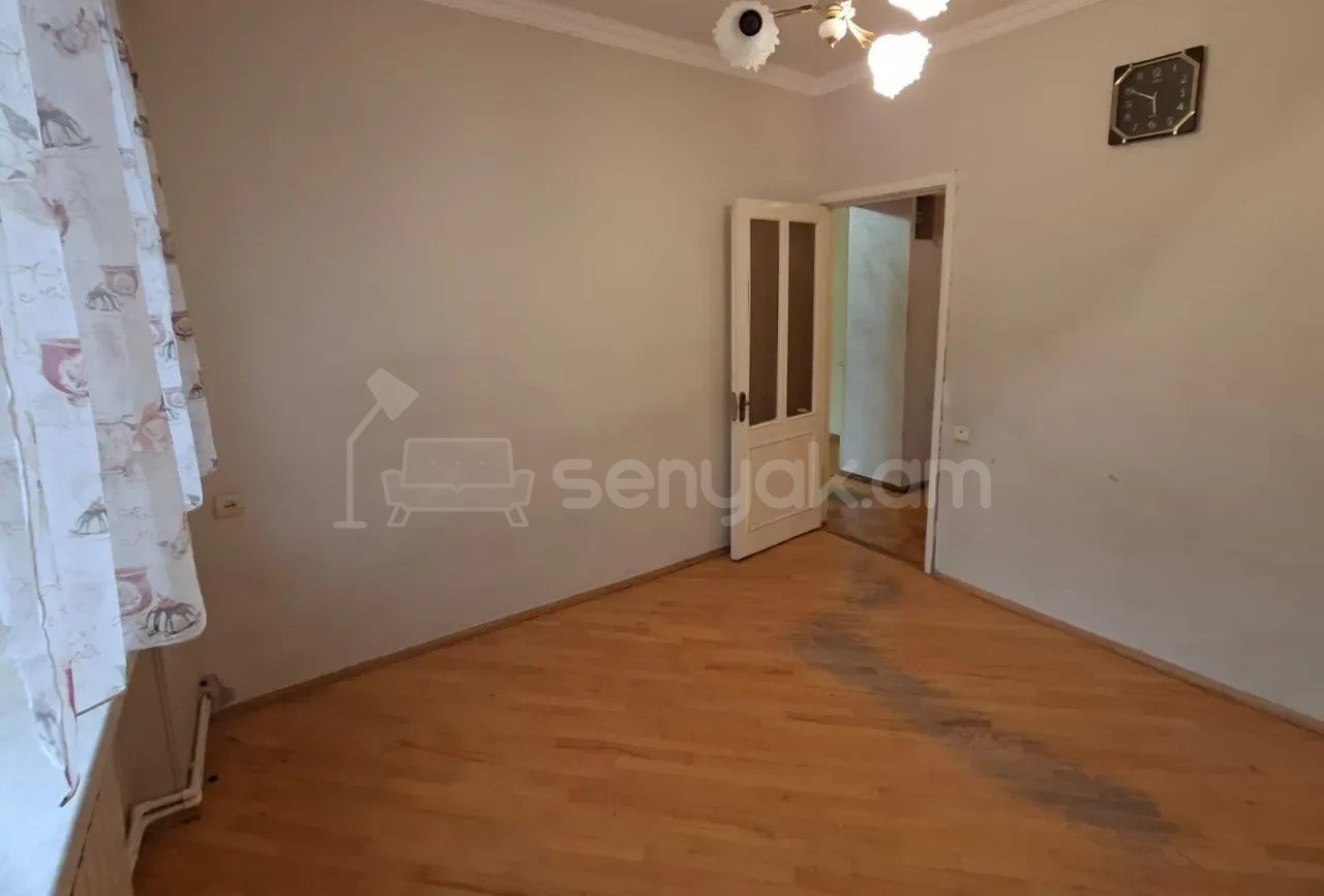 2 Սենյականոց Բնակարան Քարե Շենքում, 54քմ, 3/4 հարկ, Նորմալ Վիճակում