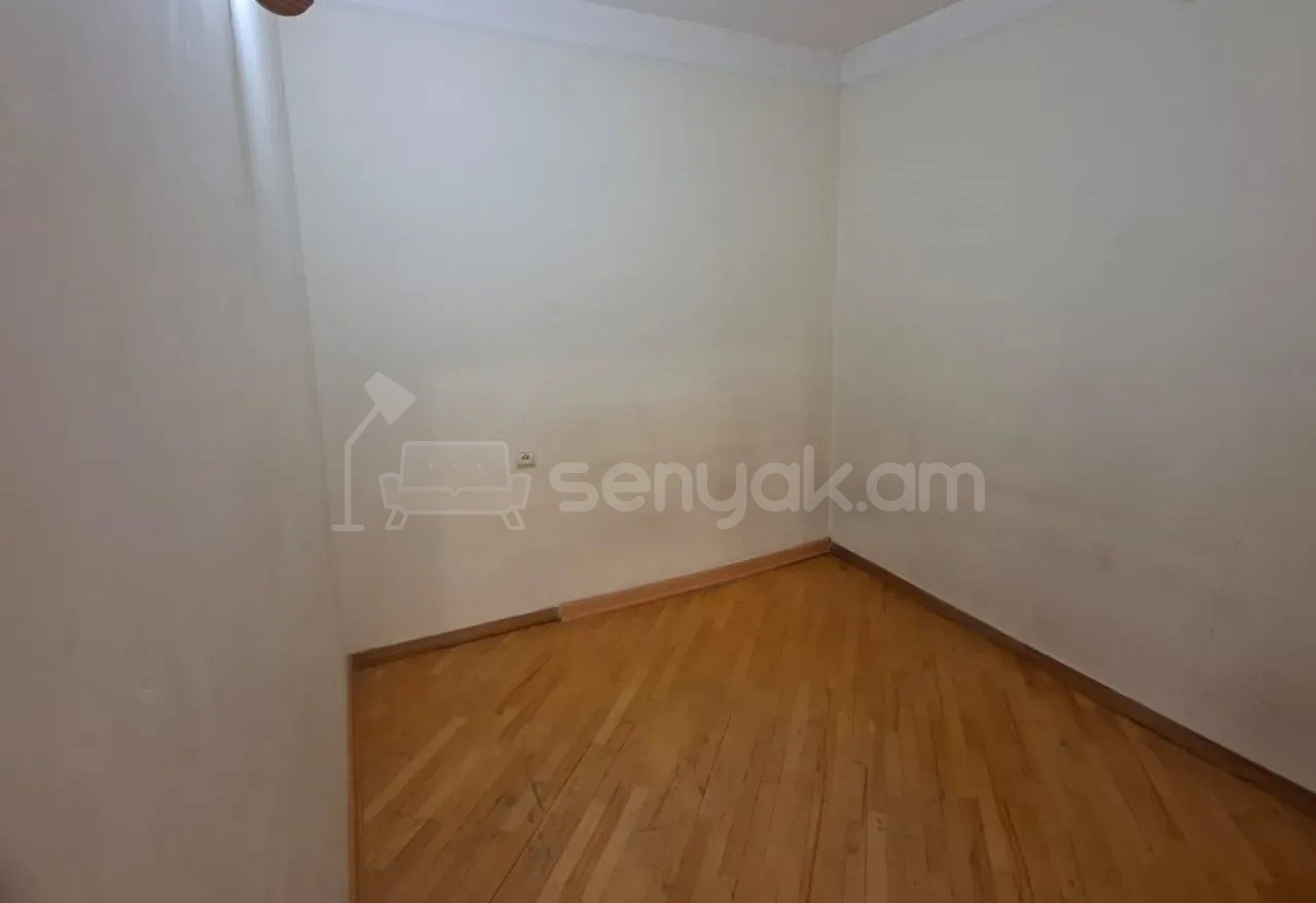 2 Սենյականոց Բնակարան Քարե Շենքում, 54քմ, 3/4 հարկ, Նորմալ Վիճակում