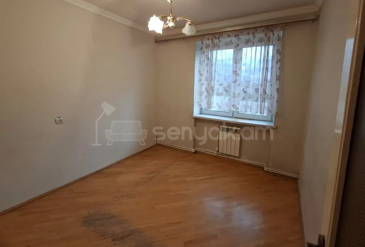 2 Սենյականոց Բնակարան Քարե Շենքում, 54քմ, 3/4 հարկ, Նորմալ Վիճակում