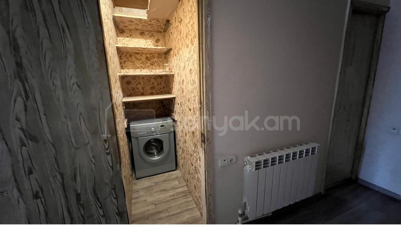 2 Սենյականոց Բնակարան Քարե Շենքում, 50քմ, 3/6 հարկ, Կապիտալ Վերանորոգված, Կահավորված