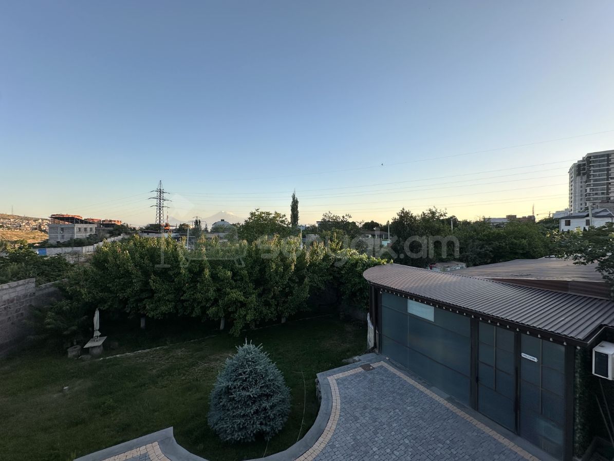 Կոմերցիոն Տարածք, 230քմ
