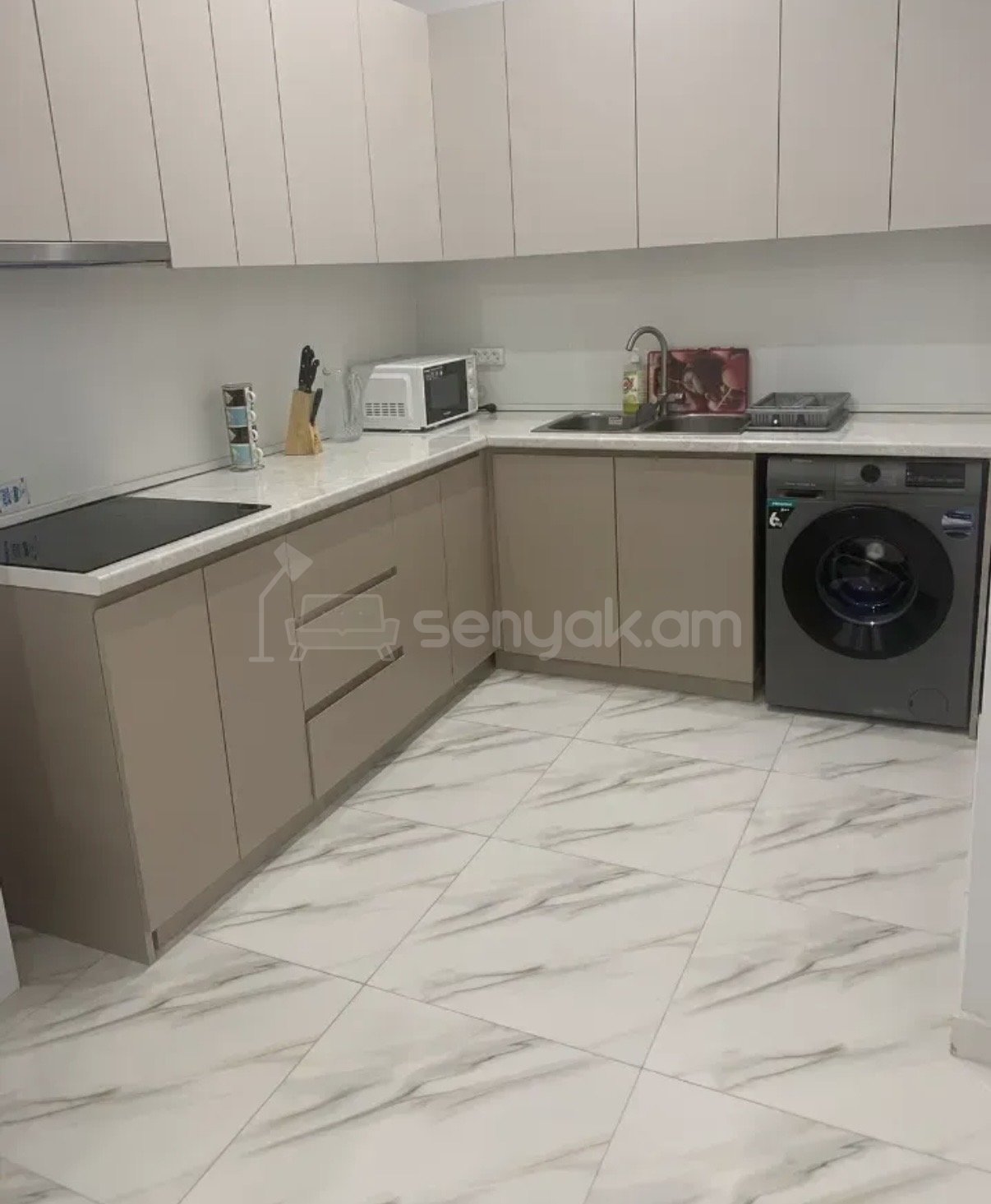 3 Սենյականոց Բնակարան, 86քմ, 2/6 հարկ, Կապիտալ Վերանորոգված, Կահավորված, Արևկող