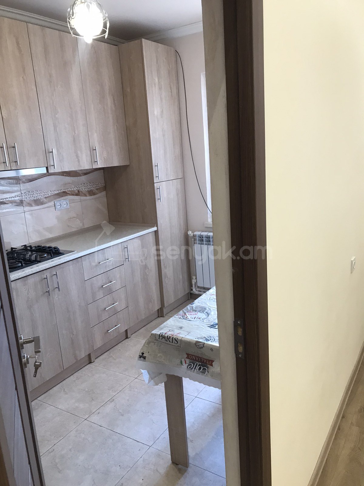 1 Սենյականոց Բնակարան, 47քմ, 8/10 հարկ, Կապիտալ Վերանորոգված, Մասամբ Կահավորված, Արևկող