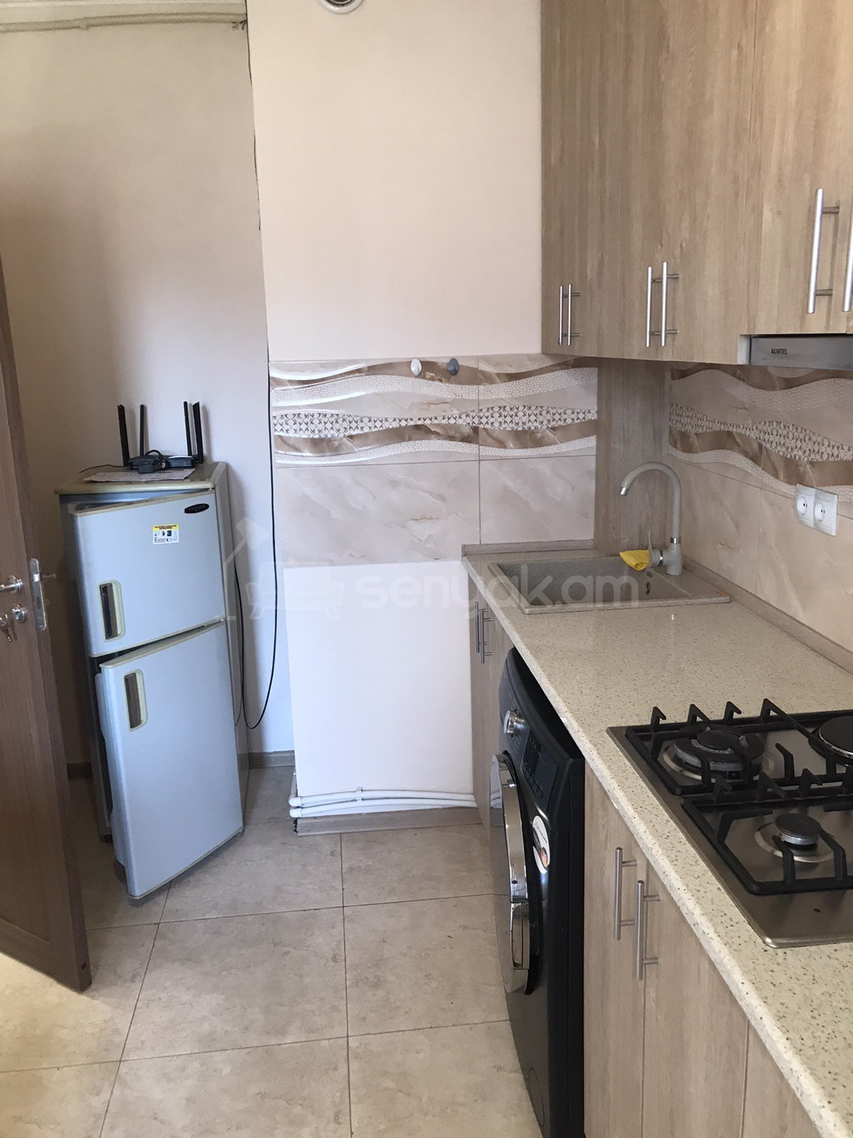 1 Սենյականոց Բնակարան, 47քմ, 8/10 հարկ, Կապիտալ Վերանորոգված, Մասամբ Կահավորված, Արևկող
