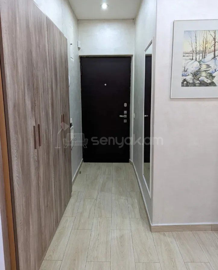 2 Սենյականոց Բնակարան Քարե Շենքում, 70քմ, 4/4 հարկ, Կապիտալ Վերանորոգված