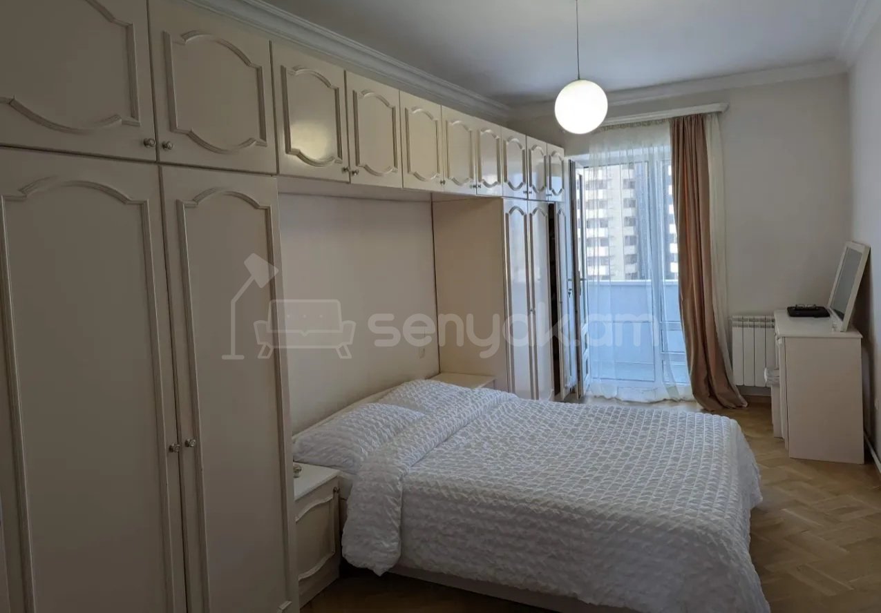 2 Սենյականոց Բնակարան Քարե Շենքում, 70քմ, 4/4 հարկ, Կապիտալ Վերանորոգված