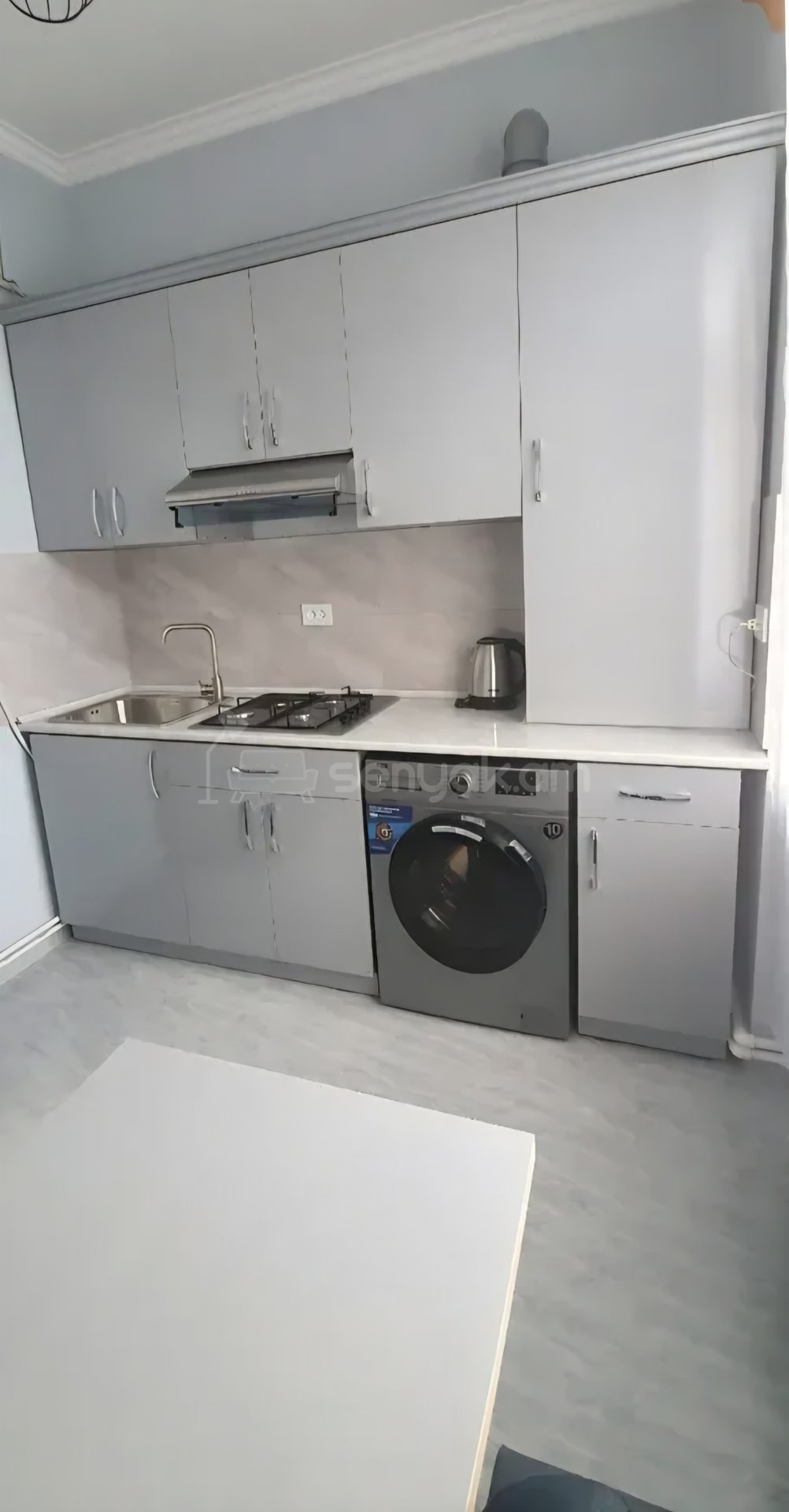 3 Սենյականոց Բնակարան Քարե Շենքում, 68քմ, 2/5 հարկ, Կապիտալ Վերանորոգված, Կահավորված