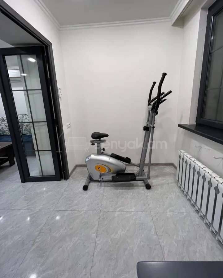 3 Սենյականոց Բնակարան Քարե Շենքում, 49քմ, 3/4 հարկ, Կապիտալ Վերանորոգված, Կահավորված