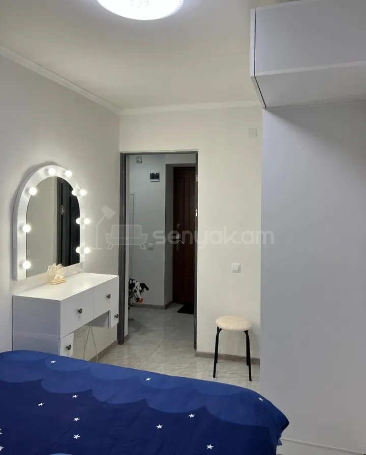 3 Սենյականոց Բնակարան Քարե Շենքում, 49քմ, 3/4 հարկ, Կապիտալ Վերանորոգված, Կահավորված