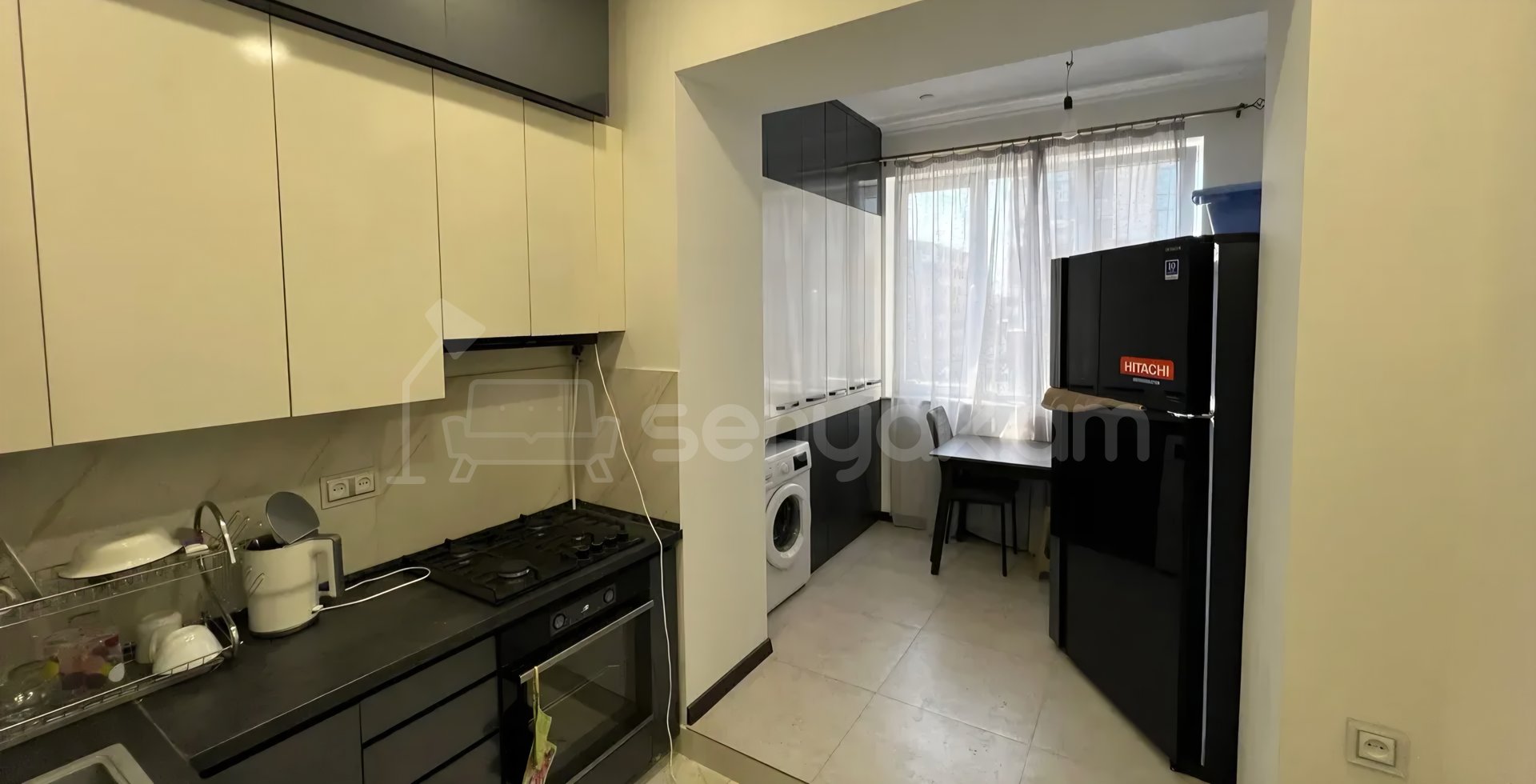 3 Սենյականոց Բնակարան Քարե Շենքում, 78քմ, 7/8 հարկ, Կապիտալ Վերանորոգված, Կահավորված