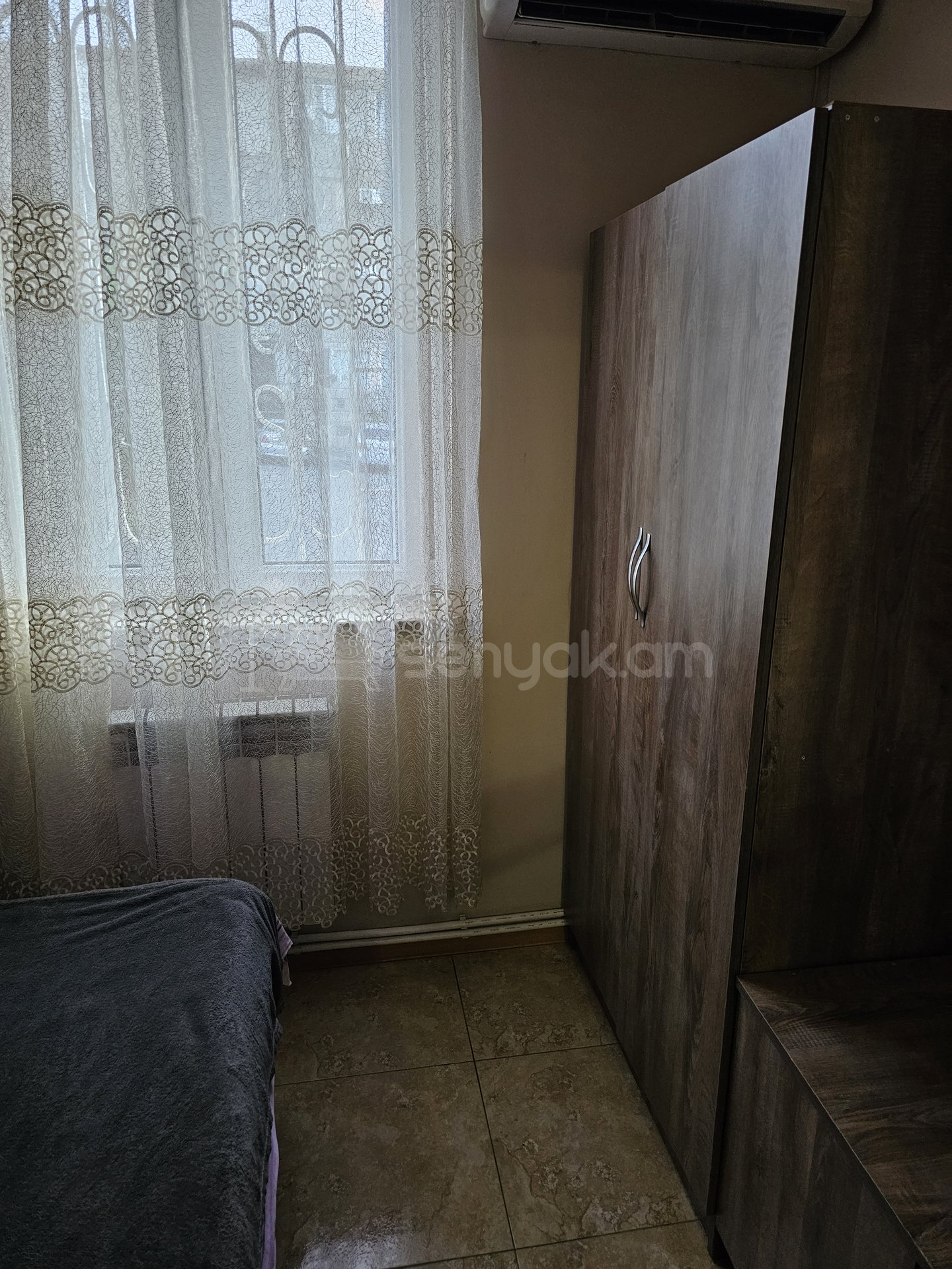 2 Սենյականոց Բնակարան Քարե Շենքում, 45քմ, 1/4 հարկ, Կոսմետիկ Վերանորոգված, Կահավորված