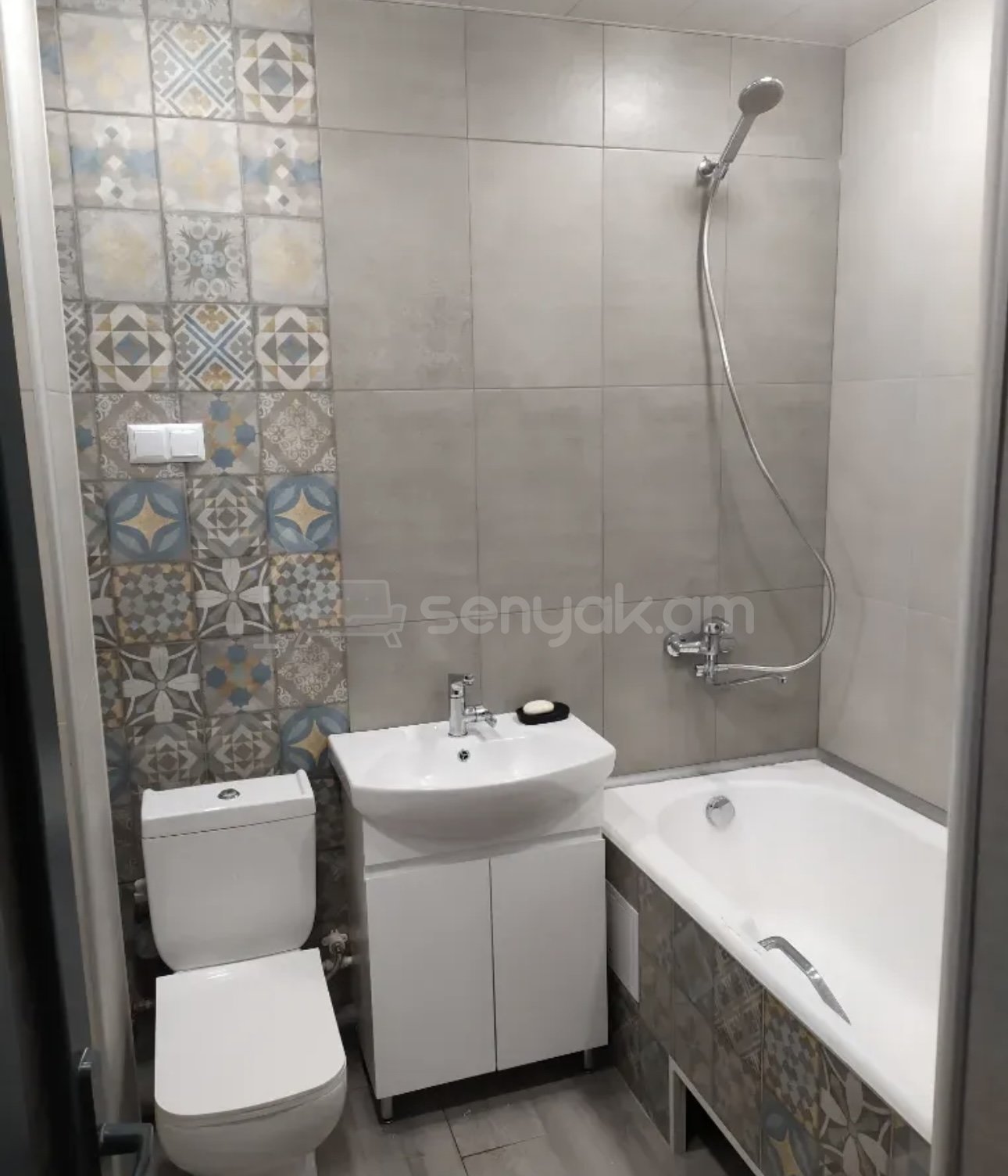 2 Սենյականոց Բնակարան, 47քմ, 3/9 հարկ, Դիզայներական Վերանորոգված