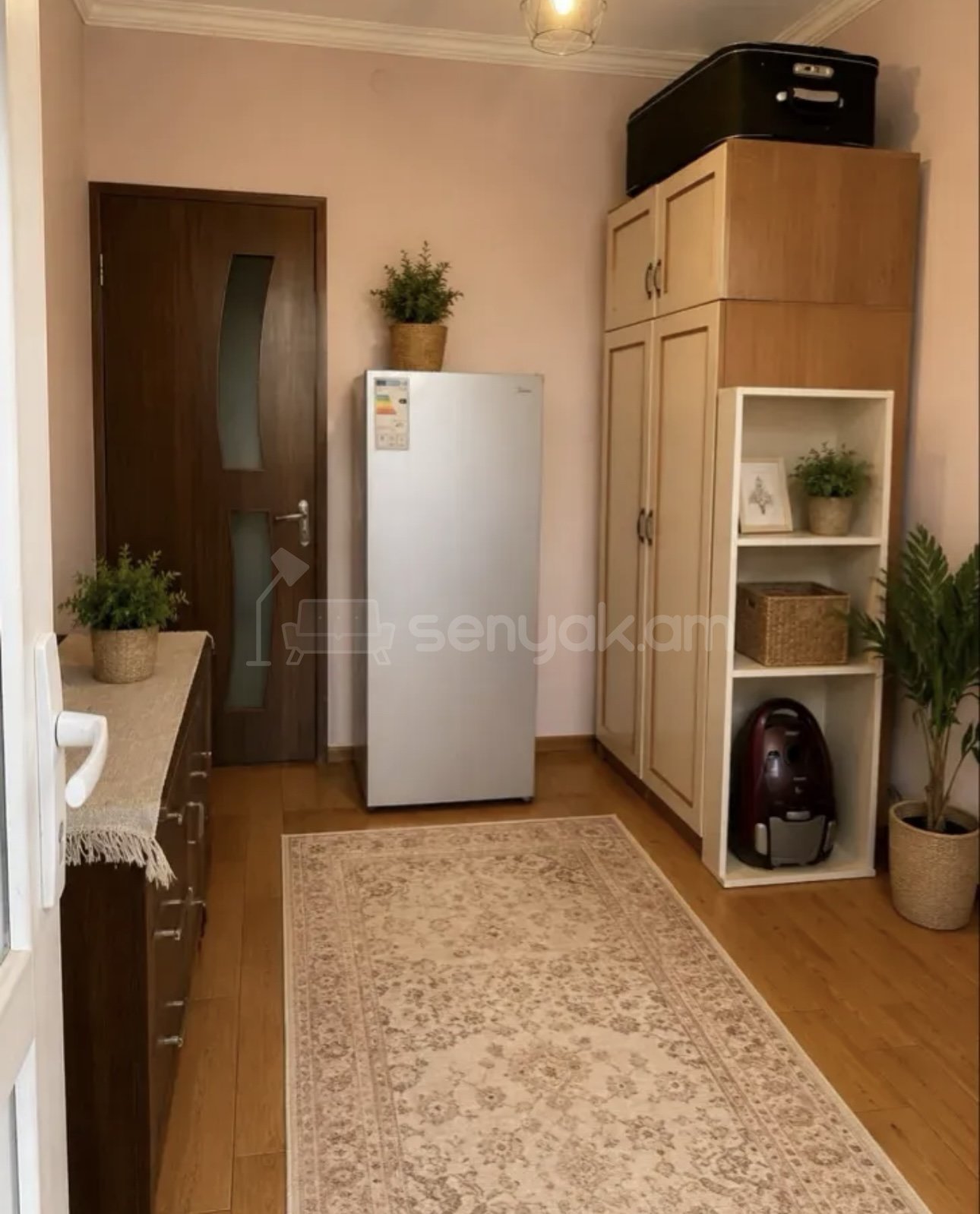 4 Սենյականոց Բնակարան, 74քմ, 3/9 հարկ, Կապիտալ Վերանորոգված