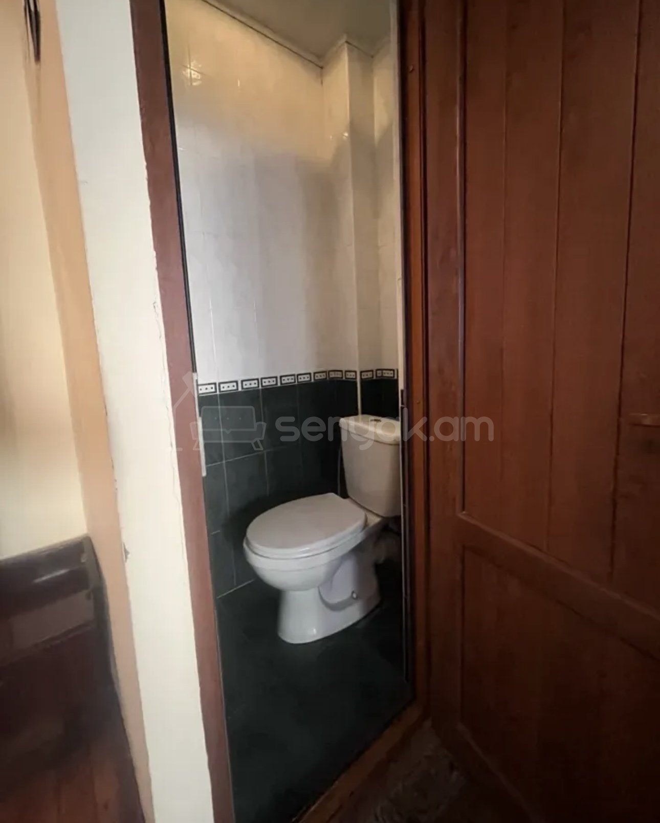 4 Սենյականոց Բնակարան, 74քմ, 3/9 հարկ, Կապիտալ Վերանորոգված