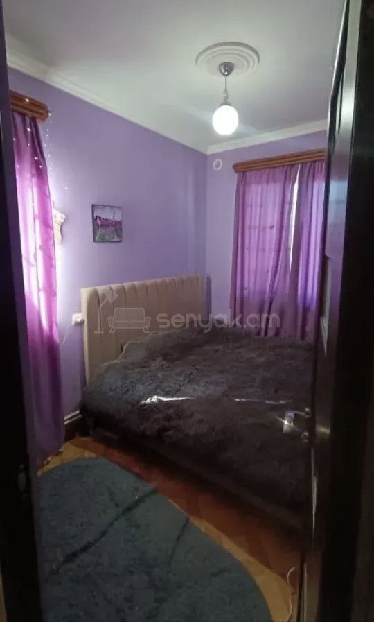 3 Սենյականոց Բնակարան Քարե Շենքում, 72քմ, 1/1 հարկ, Կապիտալ Վերանորոգված, Կահավորված