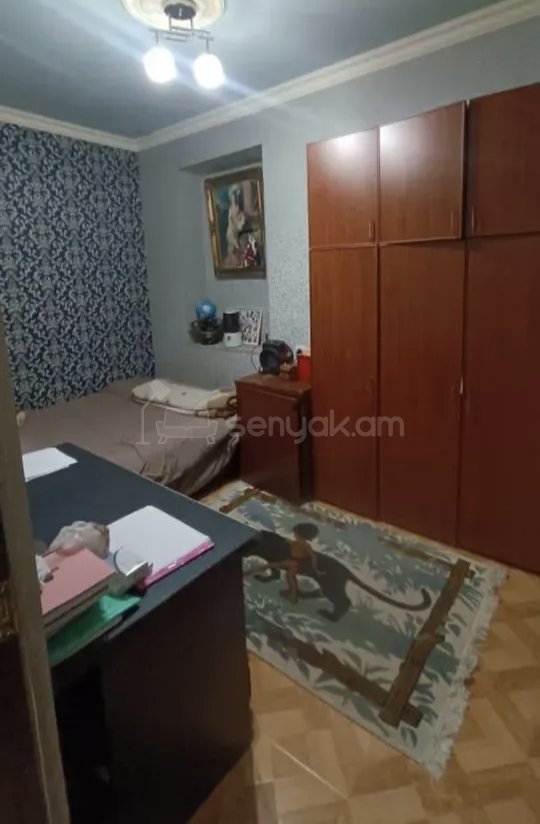 3 Սենյականոց Բնակարան Քարե Շենքում, 72քմ, 1/1 հարկ, Կապիտալ Վերանորոգված, Կահավորված