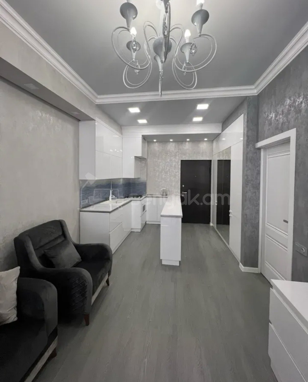 2 Սենյականոց Բնակարան Նորակառույցում, 50քմ, 2/5 հարկ, Կապիտալ Վերանորոգված, Կահավորված